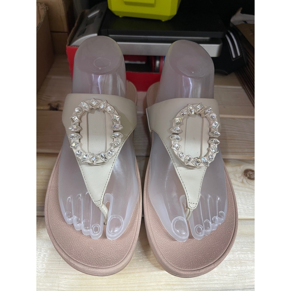 FitFlop Halo Crystal Leather Toe-Post Sandals Beige US 9